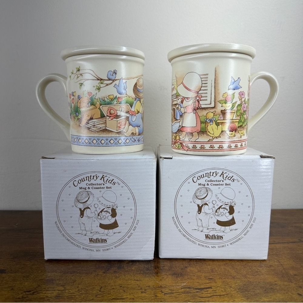 Vintage Watkins Country Kids Mugs Dads Are Best Moms Are Special 1990 Set of 2